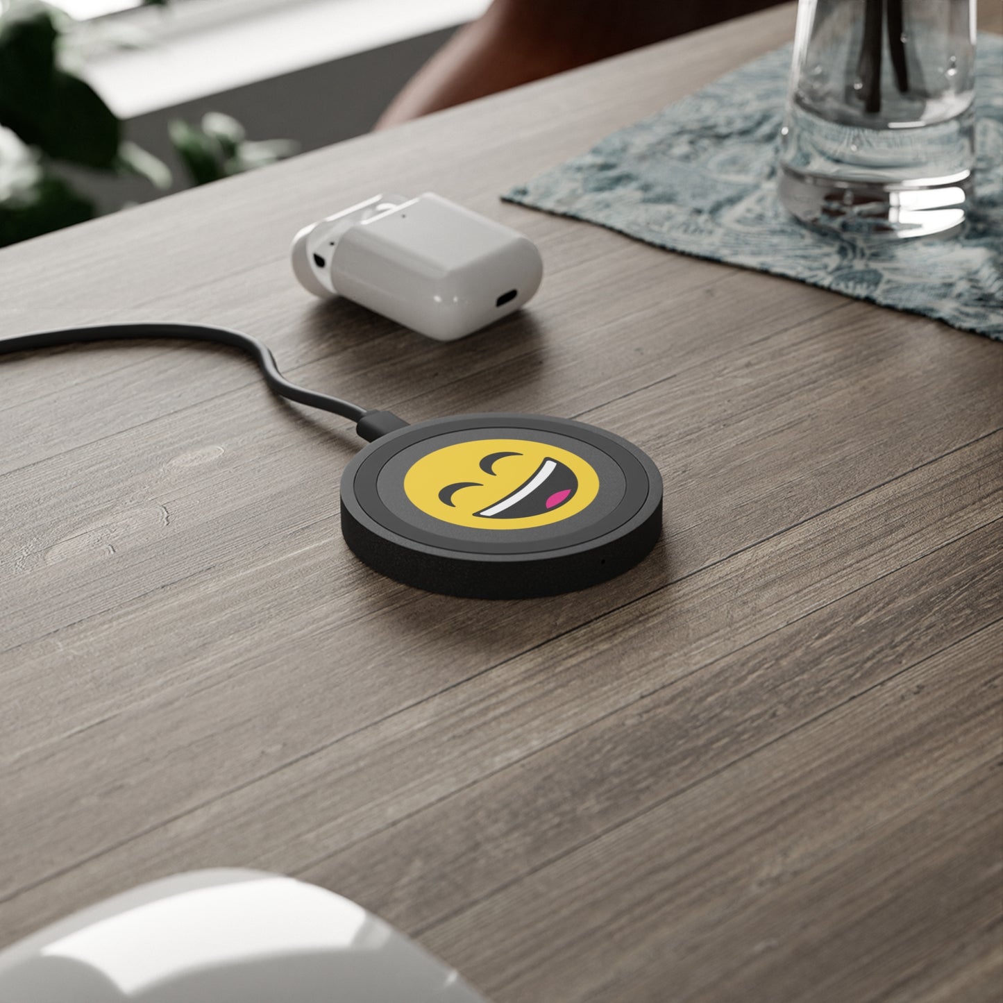 Gigglezon Face Quake Wireless Charging Pad